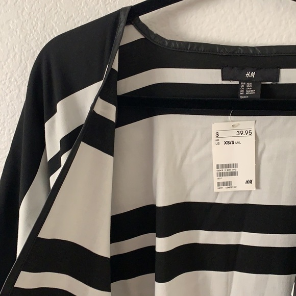 H&M Black and White Striped Cape Jacket - Picture 6 of 8